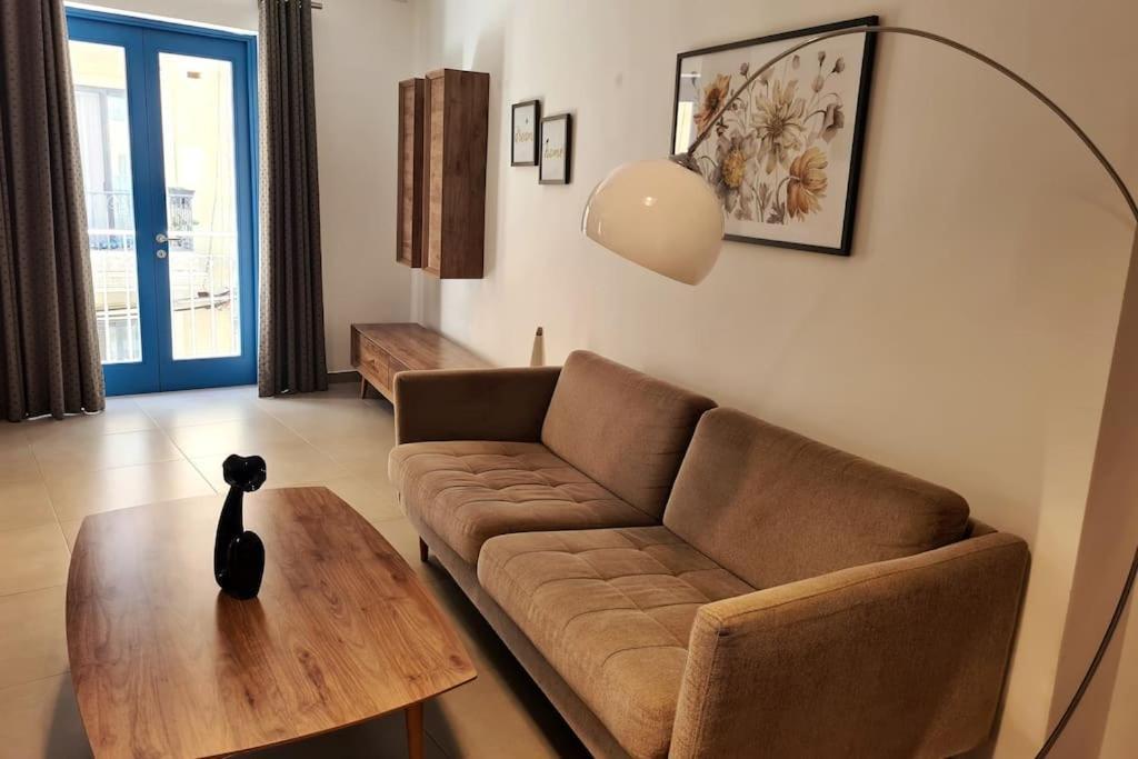 Cozy Inside.City & Beach Outside Leilighet Sliema Eksteriør bilde