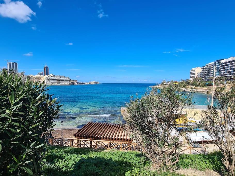 Cozy Inside.City & Beach Outside Leilighet Sliema Eksteriør bilde